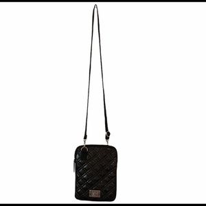 Kenneth Cole Reaction Clutch Purse New Quilted Flat Pouch Metallic NWT Kenneth Cole Reaction Clutch Purse New Quilted Flat Pouch Metallic NWT